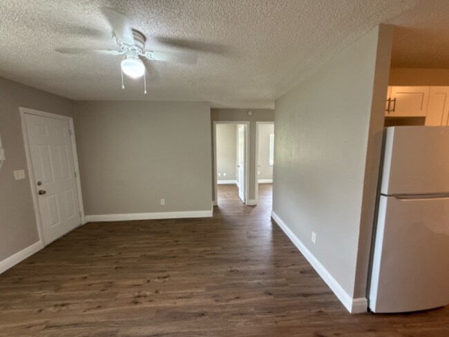 Foto del edificio - 3216 N 48th St