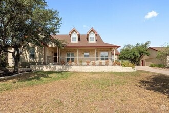 Building Photo - 644 Newport Dr