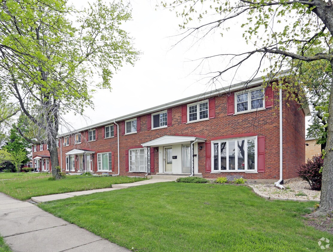 Primary Photo - 62-72 E Blecke Ave
