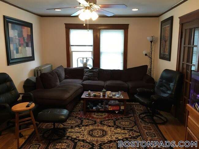 Building Photo - 124 Nonantum St