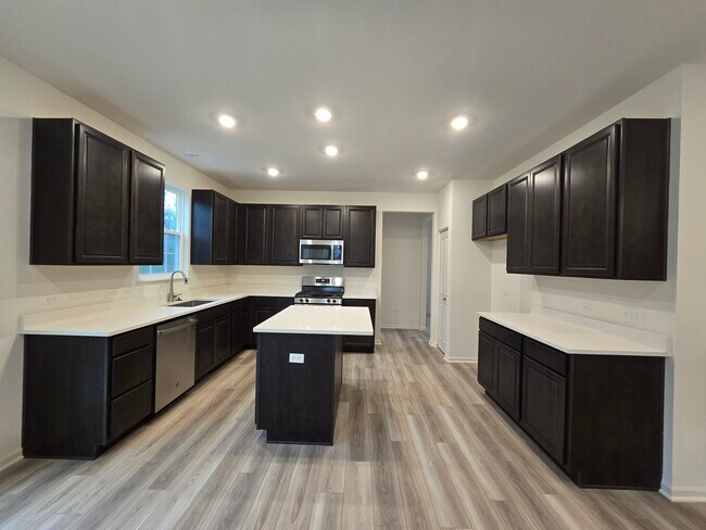 Foto del edificio - 1751 E 111th Pl