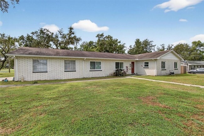 Building Photo - 1601 Alder Way