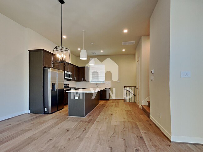 Building Photo - 6383 Paddington Bend Dr