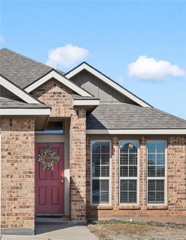 Building Photo - 3/2 Near Baylor