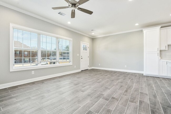 Building Photo - 2036 Downs Way