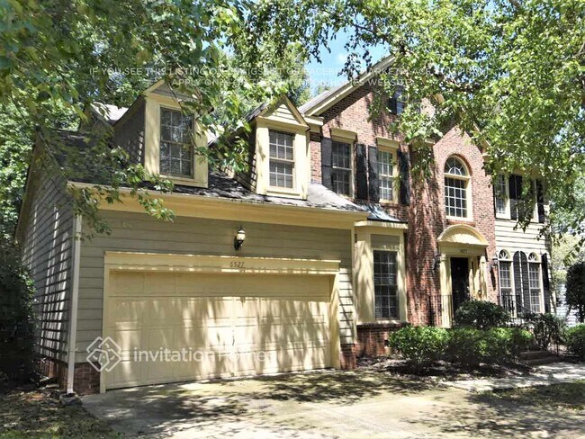 Foto del edificio - 6527 Moonlight Ln