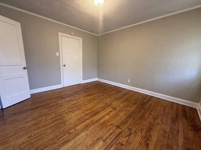 Foto del edificio - 1621 Glenview Ave