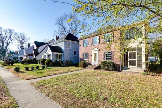 Building Photo - 3856 Brook Rd