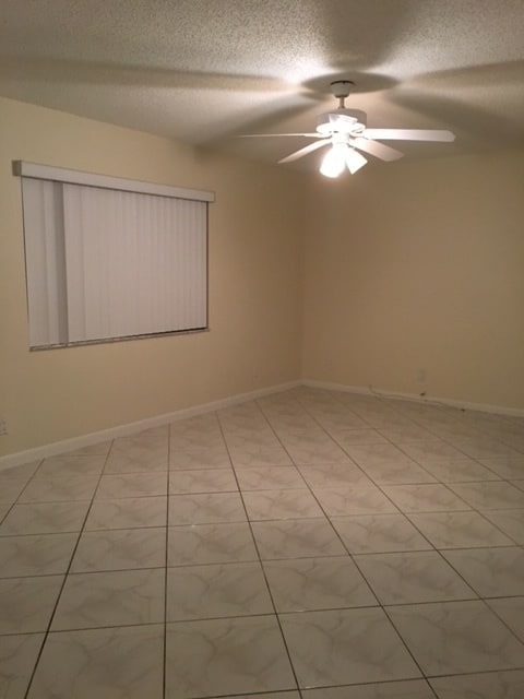 Building Photo - 9125 W Highland Pines Dr