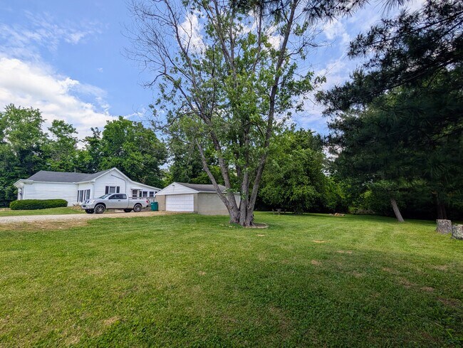 Building Photo - 6109 Billtown Rd