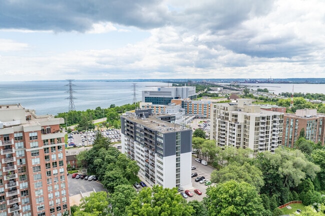Aerial Photo - 1249 North Shore Boulevard East