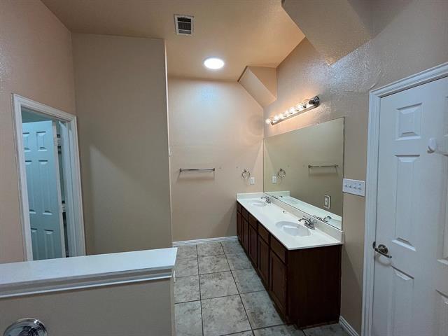 Foto del edificio - 4423 Westcliffe Dr