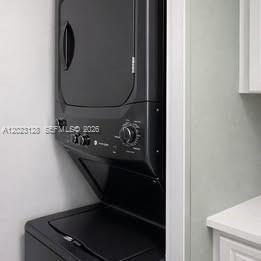 Foto del edificio - 9800 Hammocks Blvd
