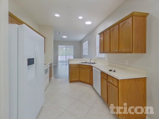 Building Photo - 1720 Mountclair Ct