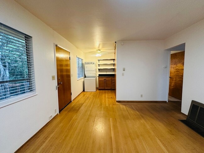 Foto del edificio - Chabot 4-plex