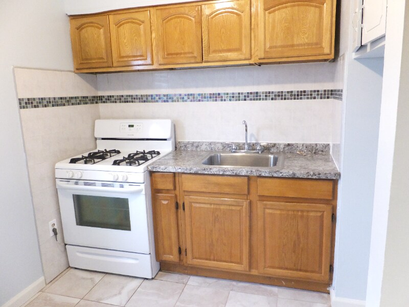 Primary Photo - 118-60 204th St