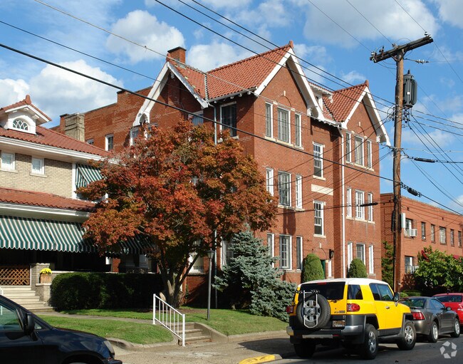 Foto del edificio - 1632 Virginia St