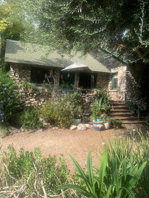 Primary Photo - 2447 Orange Ave