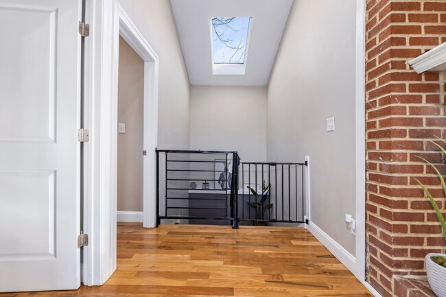 Building Photo - Reservoir