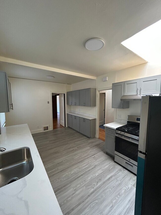 Foto del edificio - 1862 20th Ave