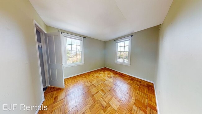 Building Photo - 2 br, 1 bath House - 2730 Ordway Street NW...