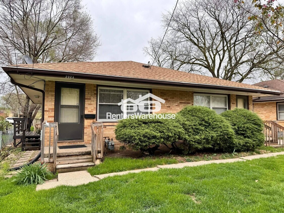 Foto principal - 2923 49th Pl