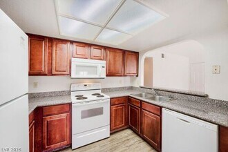 Building Photo - 1412 Bass Dr
