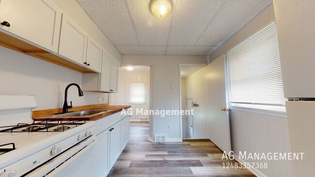 Foto del edificio - 13004 Toepfer Rd - Great Warren 3Bed/1Bath