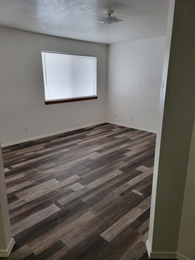 Foto del edificio - 2140 Stace St