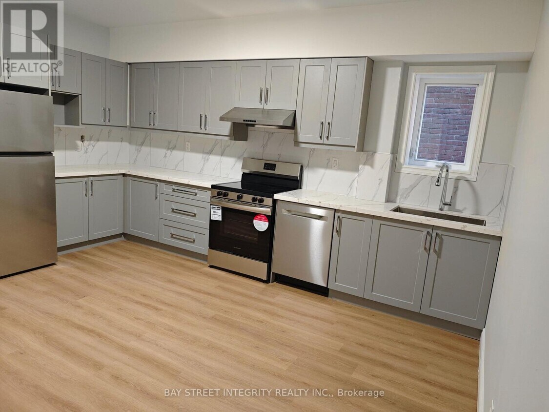 Primary Photo - 459 Palmerston Blvd