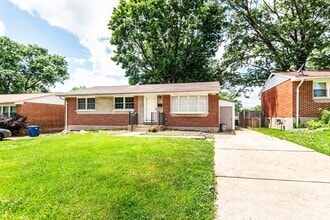 Building Photo - 9553 Port Dr