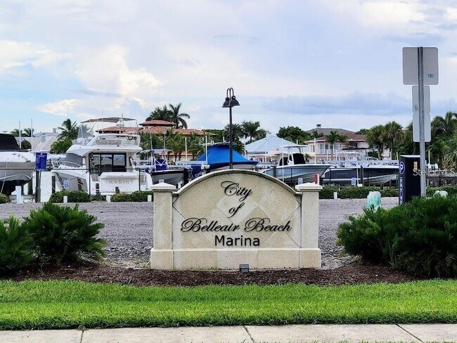 Foto del edificio - 2101 Gulf Blvd