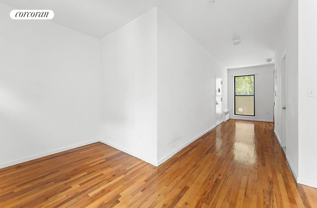Primary Photo - 10 Fort Greene Pl