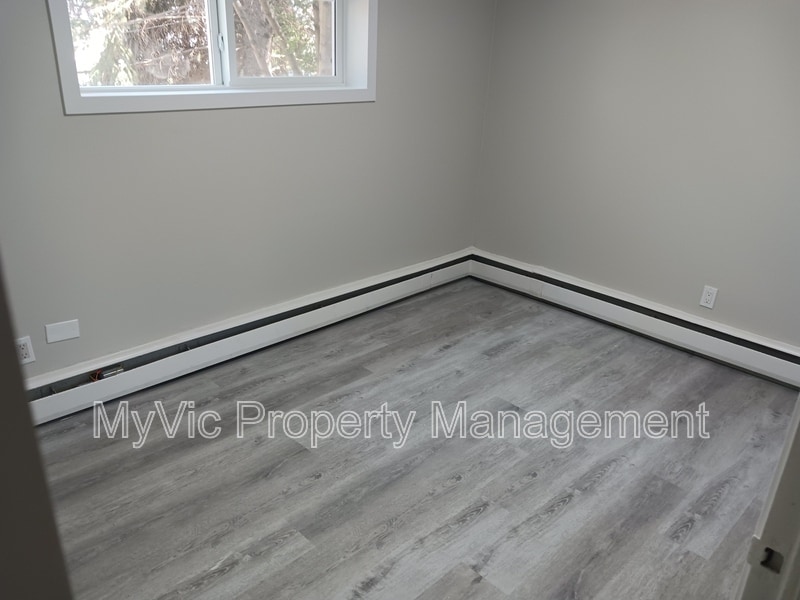 Photo du bâtiment - 10047-10154 154 St