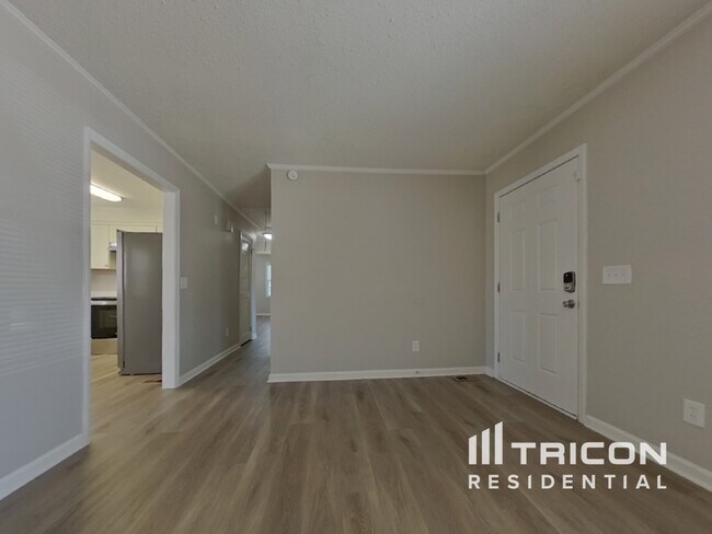 Foto del edificio - 327 Westridge Rd
