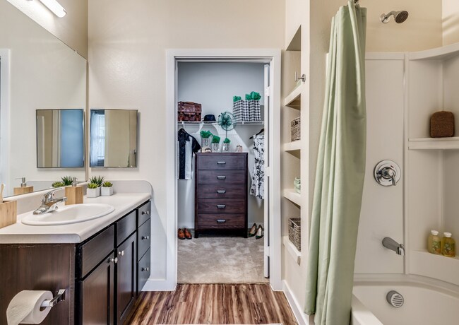 Foto del edificio - 1406 Columbus-107.24