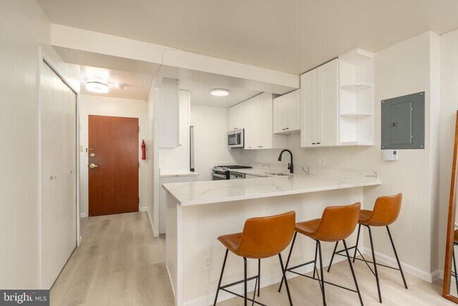 Foto del edificio - 730 24th St NW
