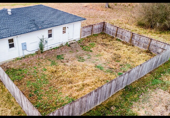 Foto del edificio - Beautiful 3 bedroom 2 bath country living ...
