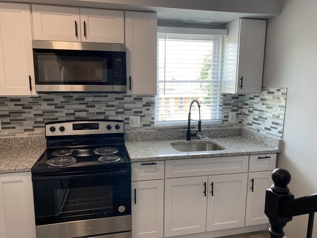 Photo - 2933 Presstman St Apartment