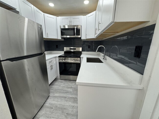 Foto del edificio - 1541 NW 7th Terrace