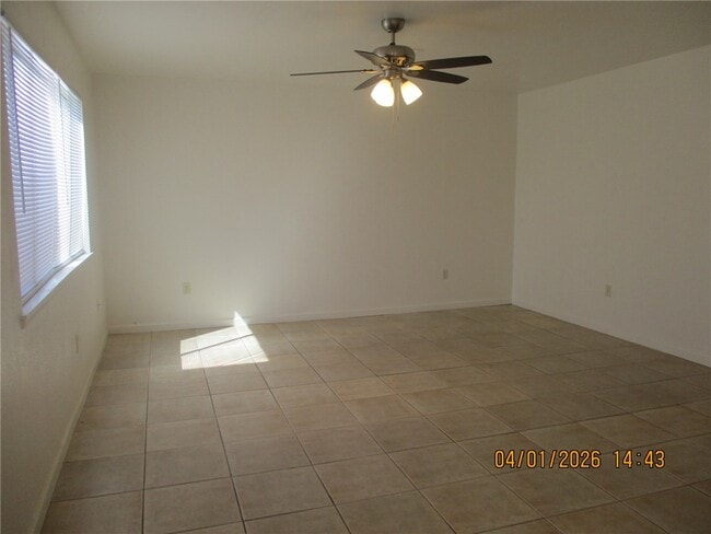 Building Photo - 1235 Navajo Dr