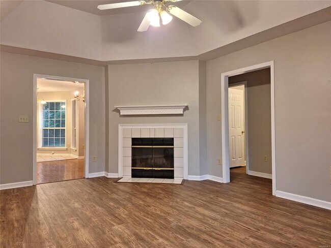 Foto del edificio - 6505 Sweet Gum Dr
