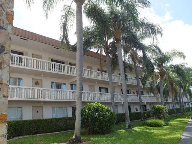 Primary Photo - 2200 Springdale Blvd