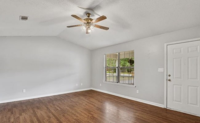 Building Photo - Adorable full brick ranch style Available ...