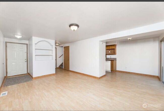 Building Photo - 7908 64th Dr NE