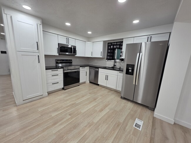 Foto del edificio - 1606 W 1960 N