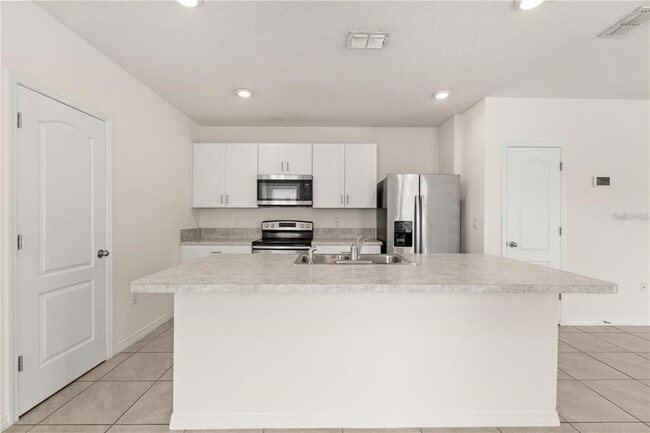 Building Photo - 1797 Red Canyon Dr