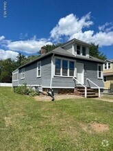 Building Photo - 313 Butterfield Ave