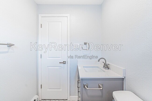 Foto del edificio - 2356 S Linden Ct
