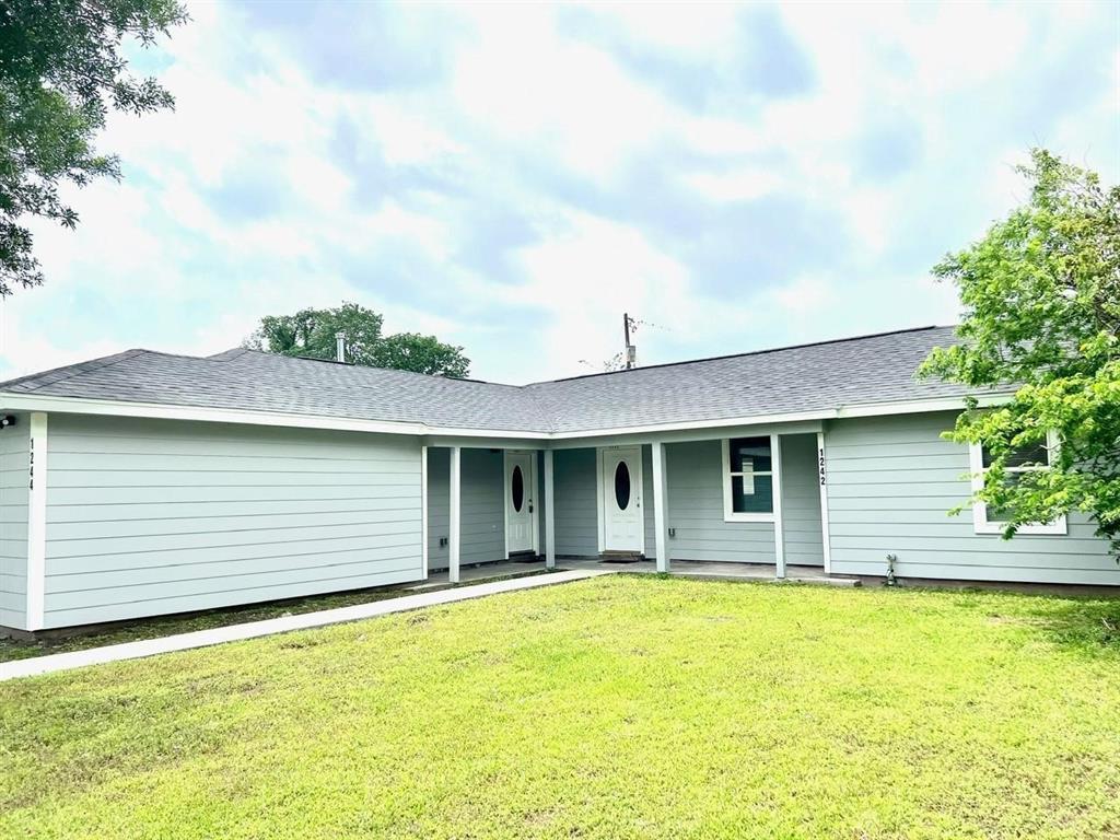Primary Photo - 1242 Chevy Chase Dr